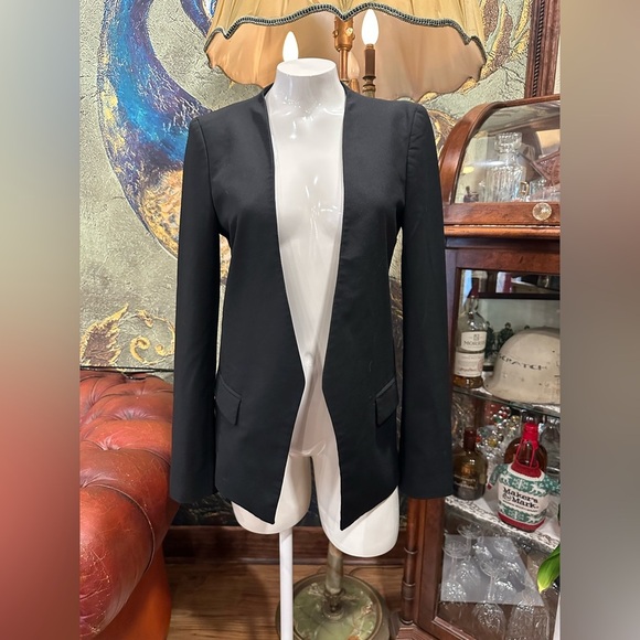 EUC ZARA BKACK BLAZER OPEN FRONT FORMAL/ casual sleeve buttons line - Picture 1 of 8